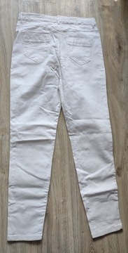 Spodnie dżinsowe slim rurki białe Reserved 40