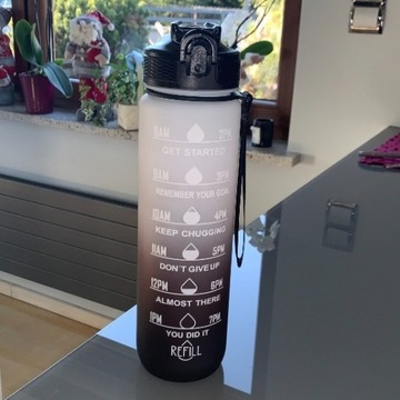 Бутылка для воды с соломинкой для путешествий на открытом воздухе (1 литр)