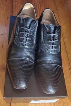 Gino Rossi 43 28 cm, czarne oxfordy Santoni 