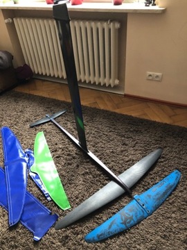 Foil windsurfingowy Virus plus dwa skrzydla