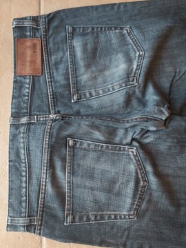 Spodnie jeans Hugo Boss W34 L32.