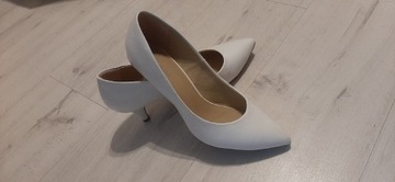 Białe szpilki 7 cm buty na obcasie r. 39 25cm ślub wesele sesje zdjęciowe 