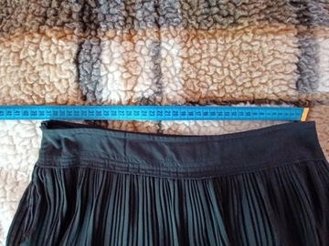 Spódnica haftowana rozmiar 42 czarna plisowana