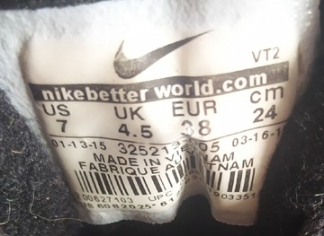 Sneakersy damskie Nike mają wady, rozmiar 36,5/37
