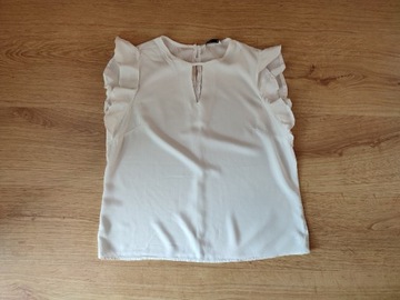 Biała bluzka z falbankami