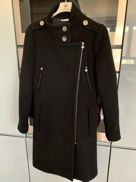 Czarny płaszcz Liu Jo 