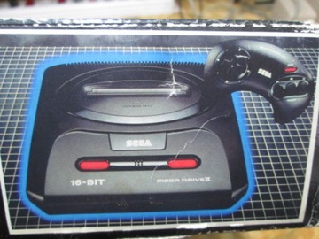 SEGA Mega Drive 2 komplet w kartonie BOX SPRAWNE