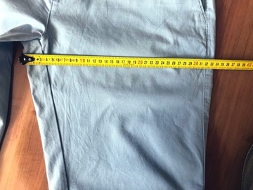 Spodnie męskie szorty chinosy jasnoniebies W34 30z
