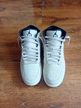 NOWE ORYGINALNE Buty Nike Air Jordan 1 mid SE