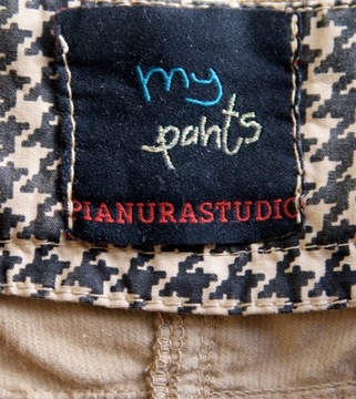 PIANURASTUDIO sztruksy lampasy spodnie