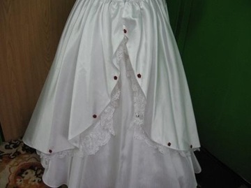 Suknia ślubna satynowa