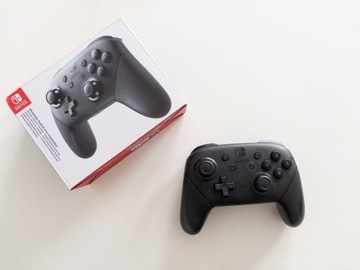 Nintendo Switch Pro Controller, prawie nie używany