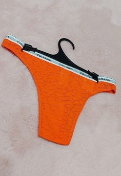 Calvin Klein majtki damskie M nowe stringi bikini