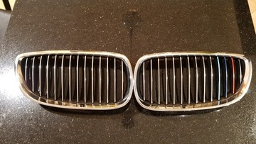Przedni grill nerkowy BMW E92, E93 kpl. 