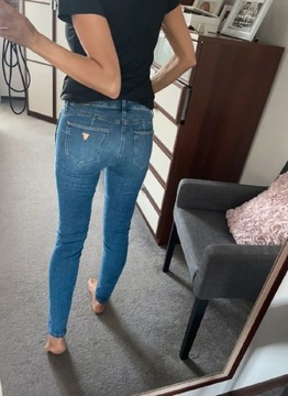 GUESS oryginalne piękne spodnie jeansowe Roz.28