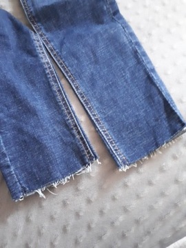 Spodnie jeansy Denim Bershka, roz 34 Nowe!