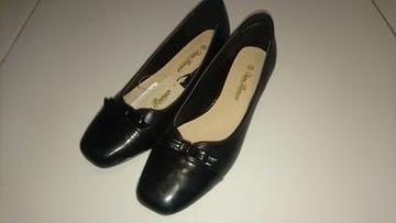  Buty damskie firmy CLARA BARSON w rozmiarze 36