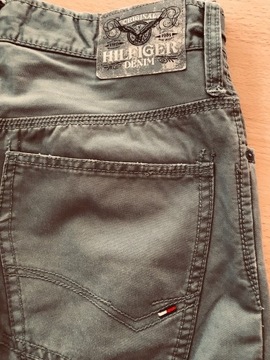 Spodnie marki Tommy Hilfiger  31x32