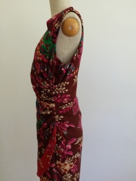 kwiecista sukienka z dekoltem kopertowym roz. 36