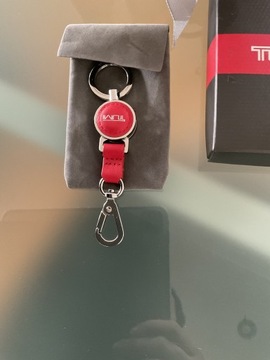 Tumi zawieszka do kluczy keyring brelok skóra nowy