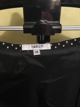 Czarna spódnica w białe kropki grochy długa Simple 34