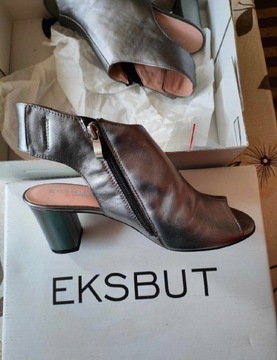 Buty na obcasie skórzane EKSBUT r38 nowe