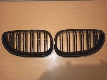 BMW E60 E61 czarny połysk nerki grill atrapa nowe