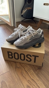 Pegashoes - Basket Adidas Originals Yeezy 700 V3