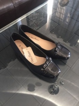  Buty damskie firmy CLARA BARSON w rozmiarze 36