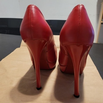Buty czerwone skórzane Kazar 39