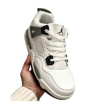 Buty damskie sportowe Air Jordan 4 Retro r.39