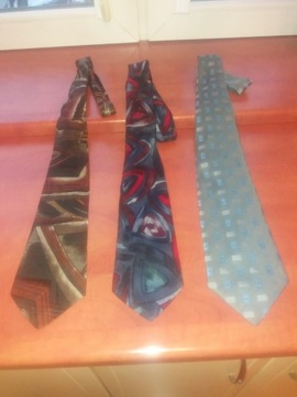 Zestaw krawatów( możliwość rozdzielenia)