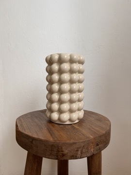 Ceramiczny wazon H&M Home bąbelkowy beżowy 21 cm