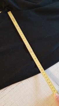 Czarne spodnie dresowe firmy "FSBN" wielkość L