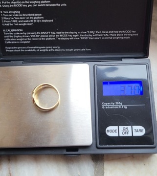 Śliczny złoty pierścionek 585 