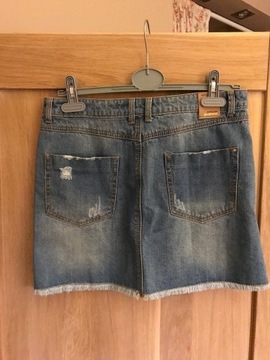 Spódnica mini jeansowa stradivarius z przetarciami