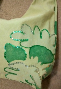  torebka z tkaniny, zielona z cekinami