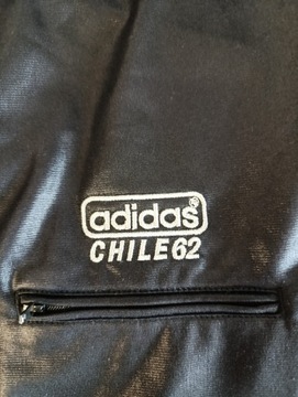 Rozpinana czarna bluza Adidas Chile 62 - retro, vintage, rozmiar L, zip