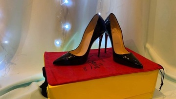 Eleganckie szpilki Christian Louboutin 