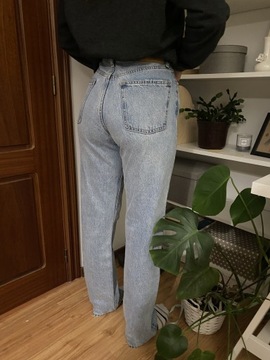ZARA proste jeansowe spodnie o prostym kroju 