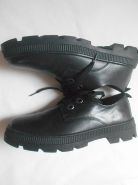 LASOCKI buty półbuty skórzane wkł.25,5cm 40
