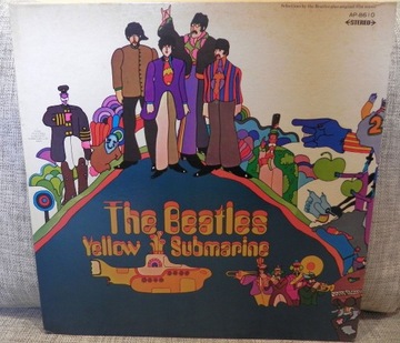 THE BEATLES YELLOW SUBMARINE APPLE AP8610 JAPAN LP