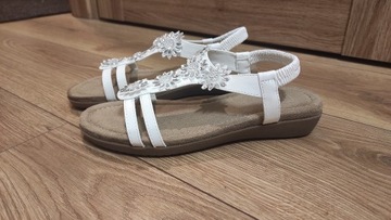 Sandały białe NOWE 38 buty ślubne płaskie boho