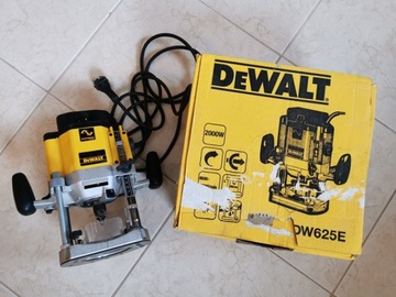 DeWalt DW625E  Frezarka górnowrzecionowa 2000 W