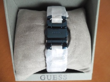 Damski zegarek Guess W0074L3