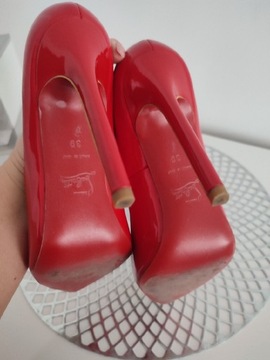 Czerwone Szpilki Christian Louboutin 