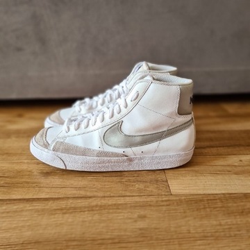 Buty Nike blazer mid r40(25cm) białe srebrne