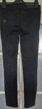 Nowe czarne jeansowe spodnie rozm 164cm Reserved