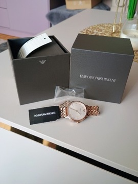 Zegarek damski Emporio Armani, różowe złoto