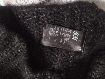 H&M KOMIN czarny szalik sweterkowy